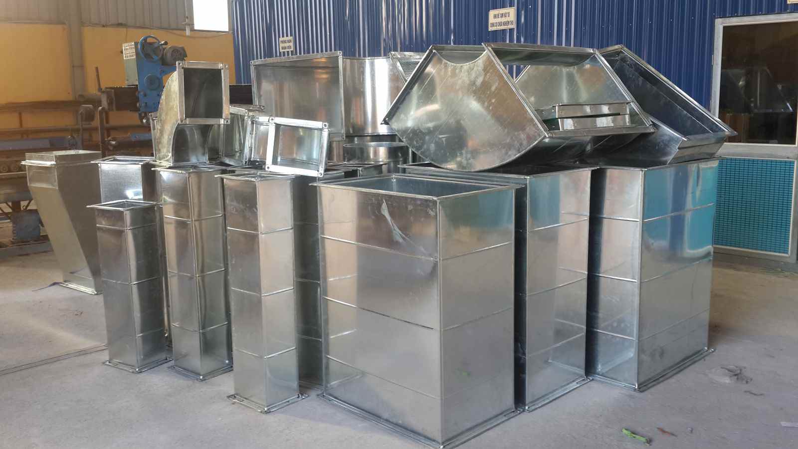Ống gi&oacute; t&ocirc;n mạ kẽm cho hệ thống điều h&ograve;a trung t&acirc;m